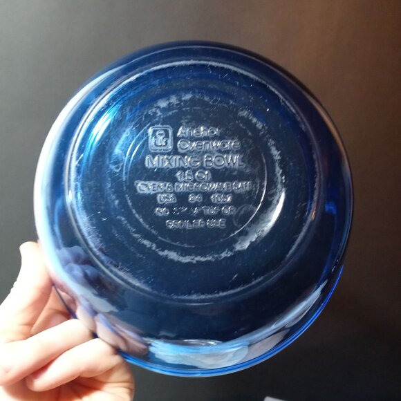 Anchor Hocking 1.5 Qt Blue Glass Mixing Bowl 1057 - Picture 5 of 10